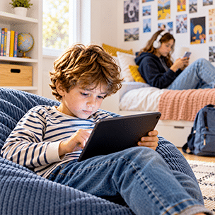 La problématique des écrans chez l’enfant et l’ado - Institut Ayana